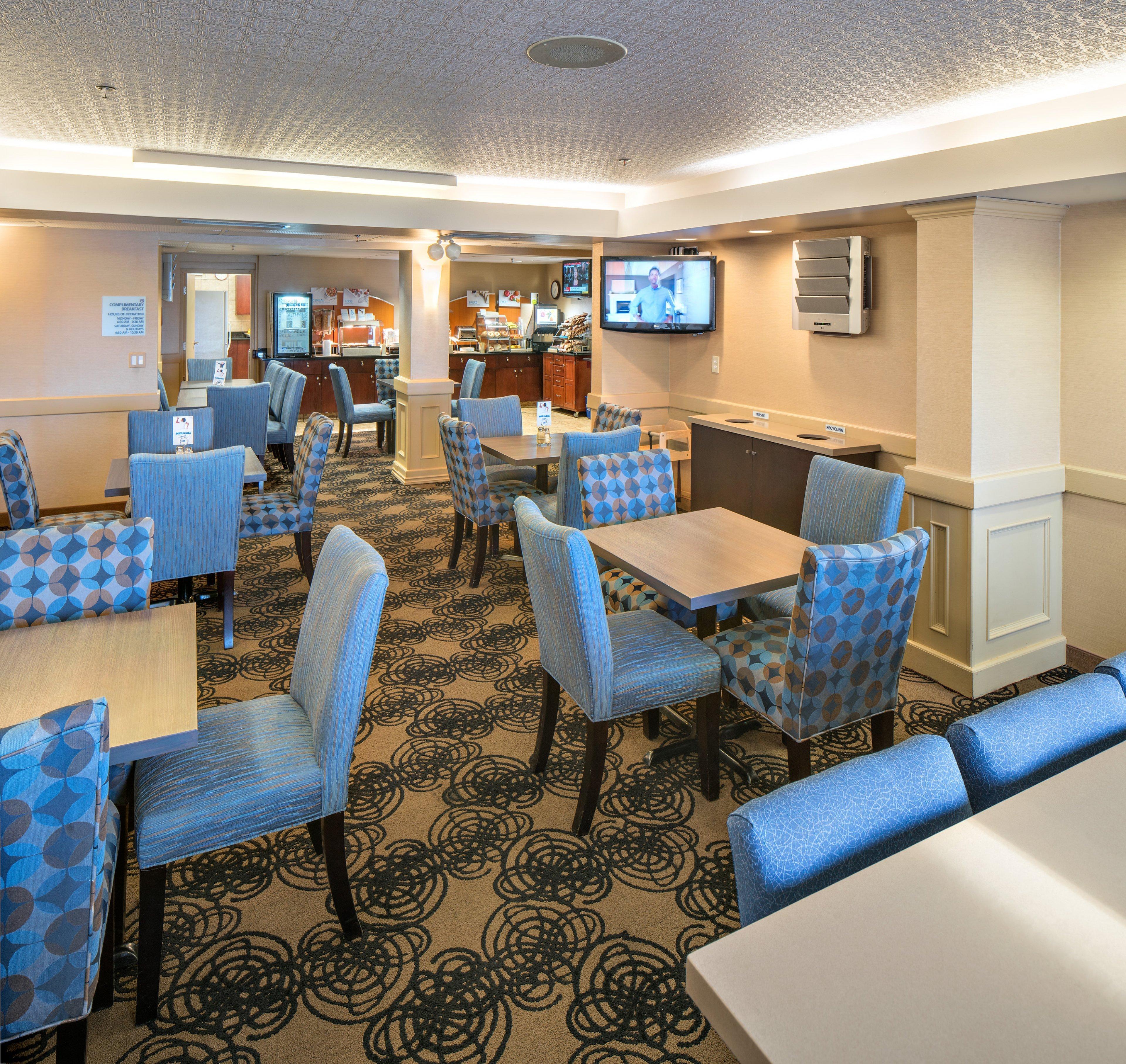 Holiday Inn Express Red Deer By Ihg Zewnętrze zdjęcie