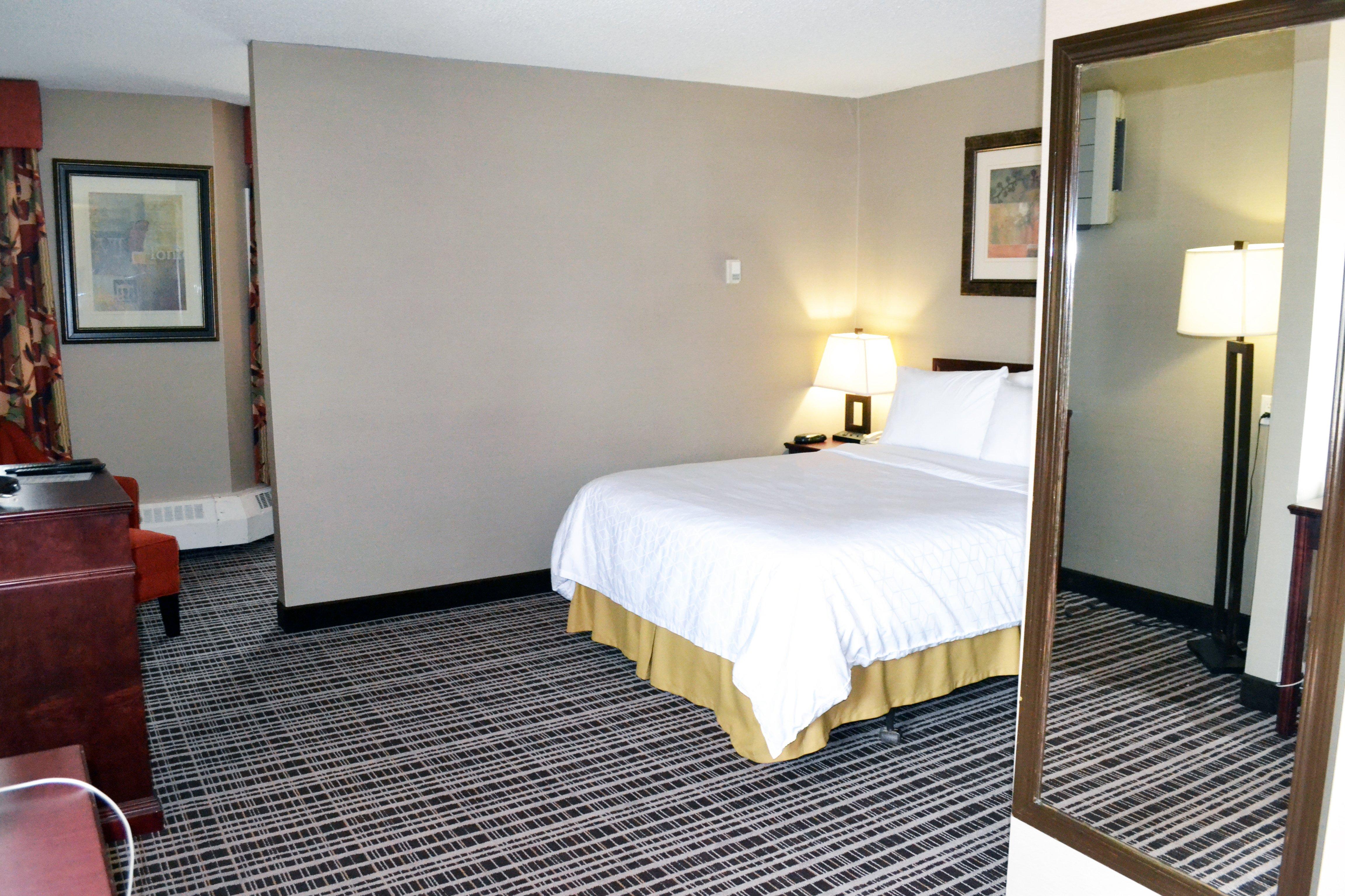 Holiday Inn Express Red Deer By Ihg Zewnętrze zdjęcie